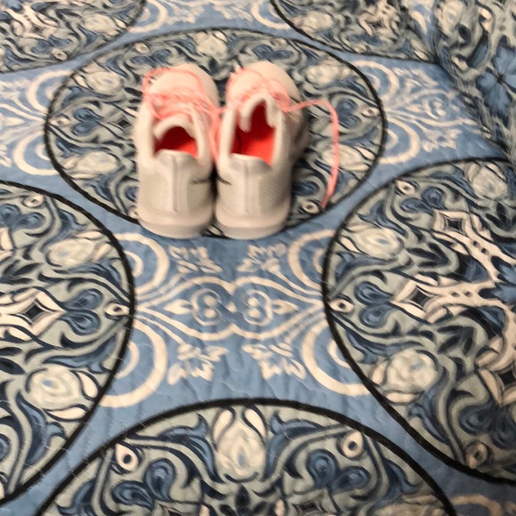 Brand new Nike’s - Picture 3 of 3